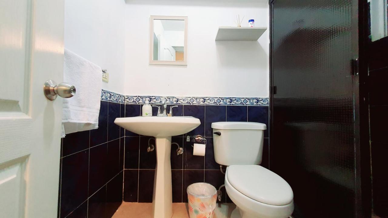 San Benito Flats Wifi 50Mg - 4 Huespedes - Parqueos Appartement San Salvador Buitenkant foto